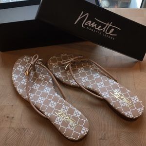 NWT Sz 10 Nanette Lepore sandals in dusty pink